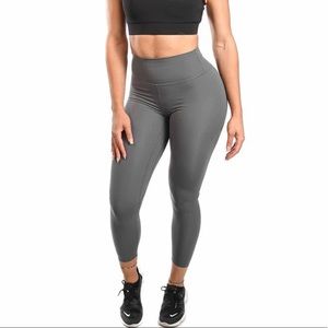 TIL YOU COLLAPSE Steel Grey Effortless Scrunch Leggings